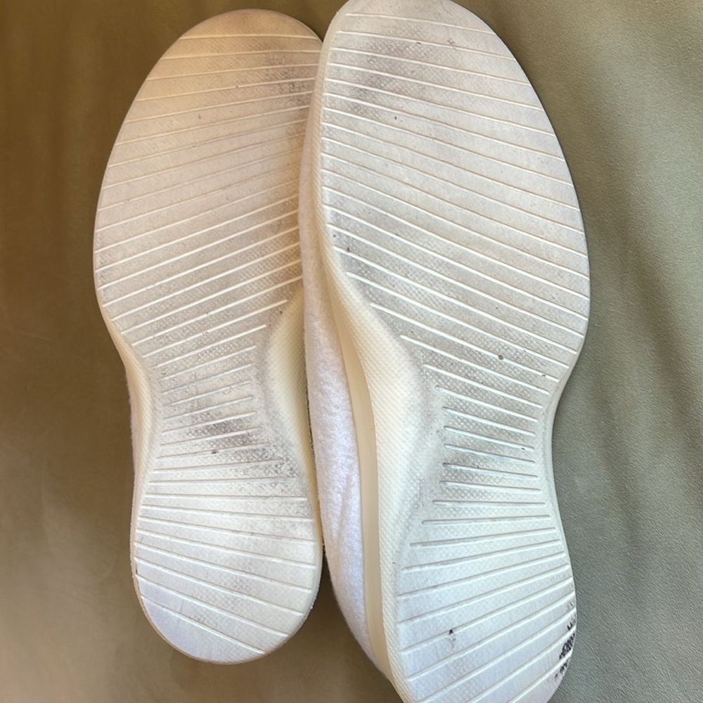 Allbirds yellow wool sneakers - Picture 3 of 6